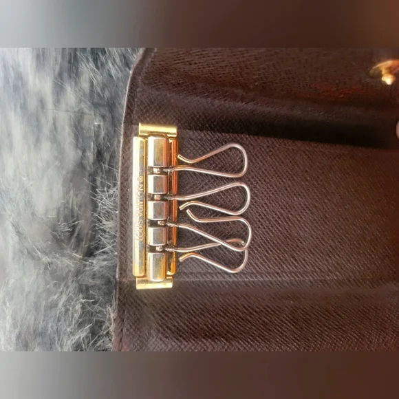 Louis Vuitton Brown Checkered Clutch - Picture 5 of 13